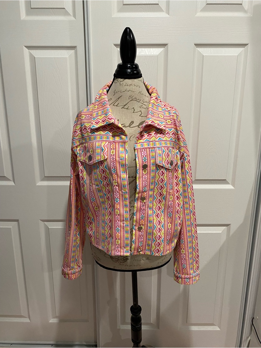 Savanna Jane Pink Multicolor Aztec-Print Lightweight Jacket